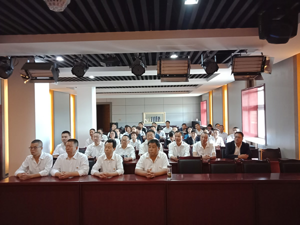 隴運集團公司黨委開展“不忘初心、牢記使命”紀(jì)念建黨98周年主題黨日活動